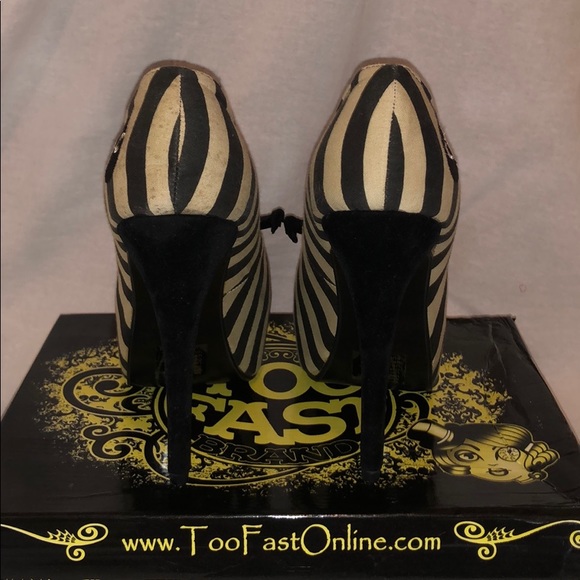 Too Fast Mustache Stiletto Heels - Picture 4 of 8